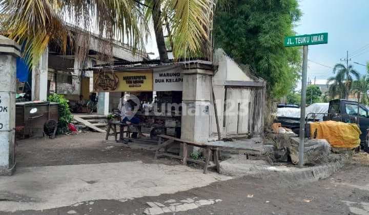 Dijual Tanah Hoek di Jalan Teuku Umar Pandegiling