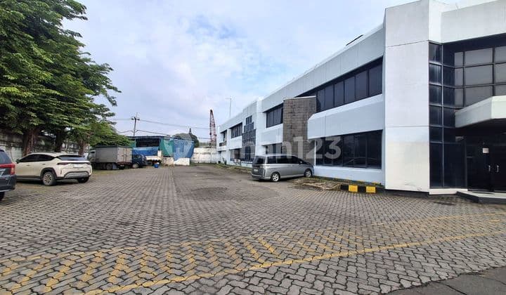 Murah Dijual Gudang Ex Pabrik di Jalan Raya Kletek, Sidoarjo