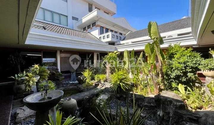 Termurah Dijual Rumah Hoek Strategis Jl Raya Diponegoro Surabaya