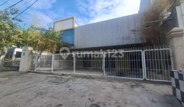 Cheap Business House for Rent Near Diponegoro Main Road Cheap Business House for Rent Near Diponegoro Main Road