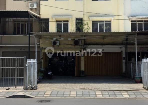 Dijual Ruko 2 Jejer Pusat Kota di Jalan Raya Arjuna, Surabaya
