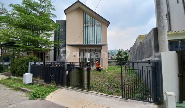 DiSewakan Rumah Siap Huni Dalam Komplek Di Dago Bandung