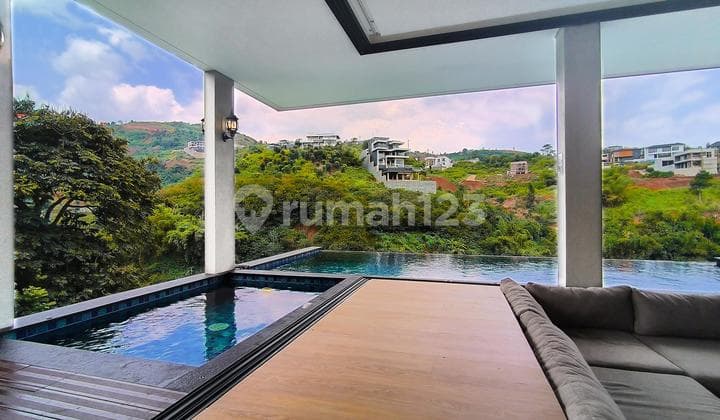Dijual Villa Aktif Roi Tinggi Area Dago Bandung