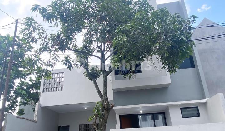 Dijual Rumah Minimalis Modern Dalam Komplek di Arcamanik