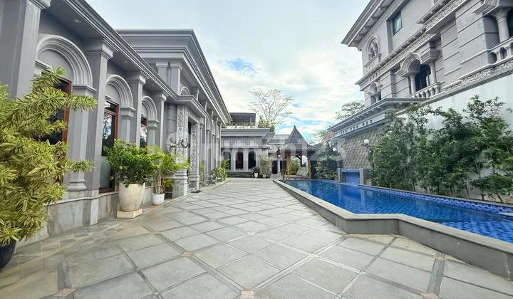 Rumah Super Mewah Di Cluster Premium Sentul City