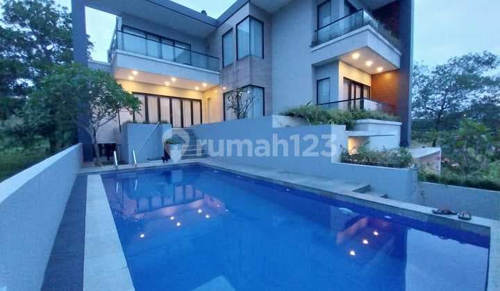 Rumah Mewah Dua Muka, Kolam Renang Halaman Luas View Pegunungan