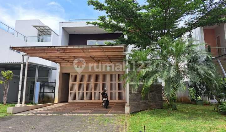 Ready-to-Live House Cluster in Front of Sentul City