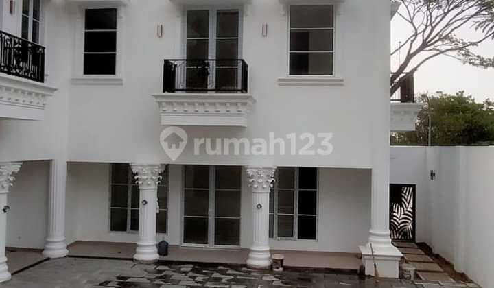 Rumah Bagus Unfurnished HGB Posisi Hook Sentul City, Bogor
