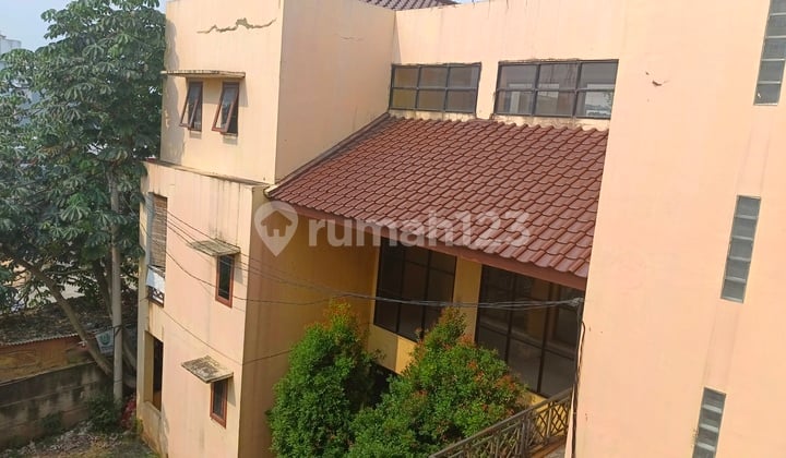 Rumah Kost Pinggir Jl Raya Margonda Depok