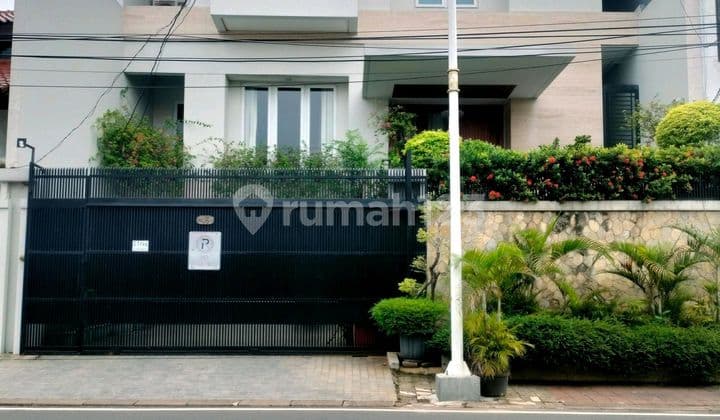 Nice House with SHM on Anggrek Garuda Street, Kemanggisan, Palmerah, Jakarta City
