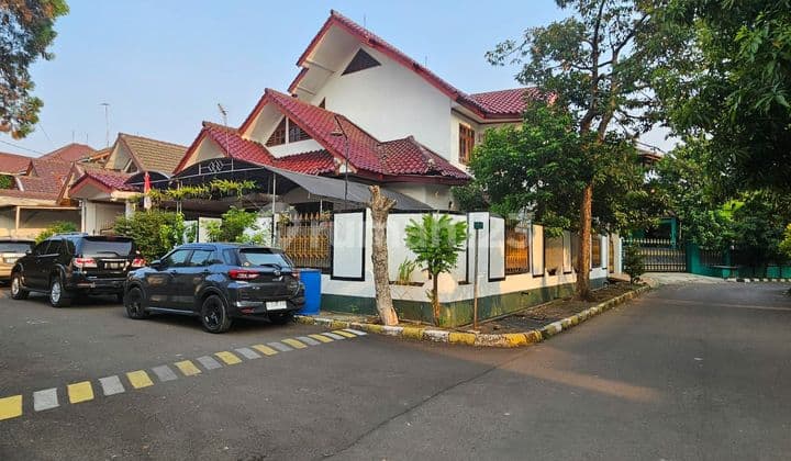Rumah Hoek Bukit Novo Jl Tole Iskandar Margonda Depok