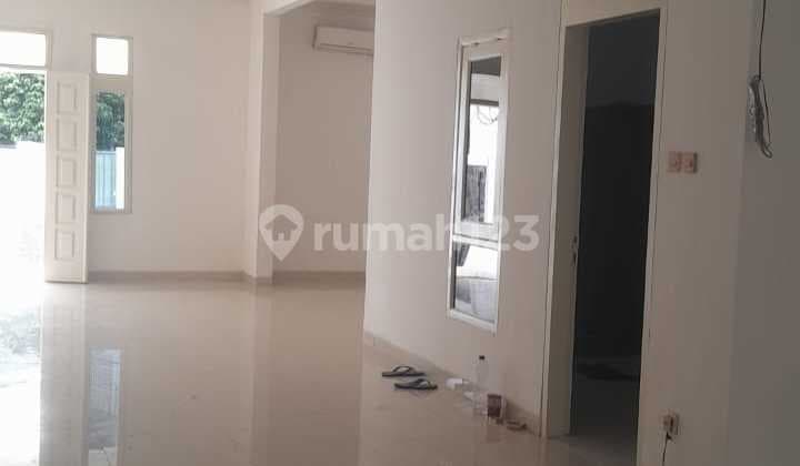 Disewakan Rumah Siap Huni di Kebayoran Baru Area