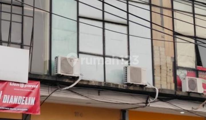 Ruko di Jl. Kembangan Raya, Jakarta Barat 64M2 SHM Butuh Renovasi