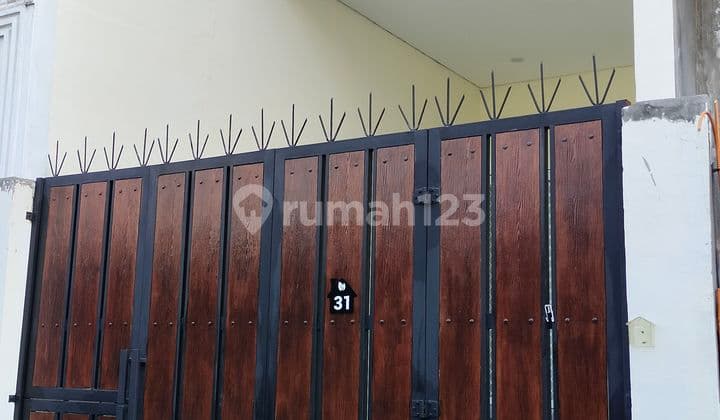 Rumah di Jl. Makaliwe SHM Baru