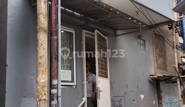 Rumah 2 Lantai Sudah Renovasi Selatan