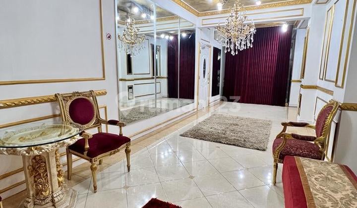 Rumah di Jalan Utama Tebet Cocok Juga untuk Usaha dan Resto