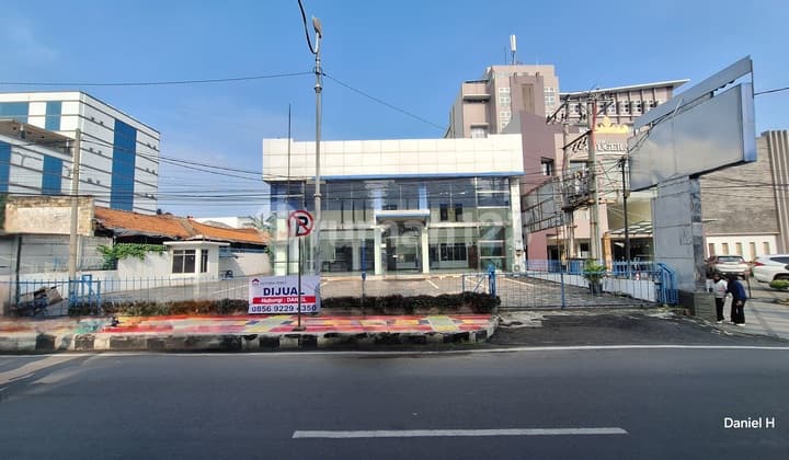 Office on Raden Intan Main Road, Pelita Engal Ex-Car Showroom
