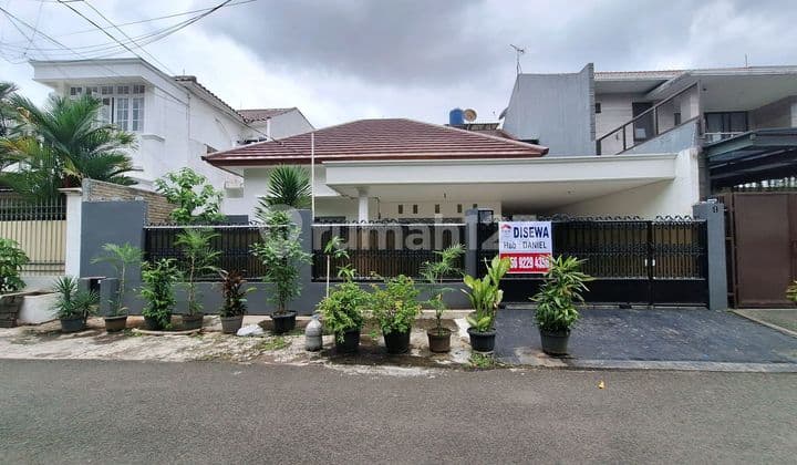 Rumah Sewa Baru Renovasi Akses Jalan 3 Mobil