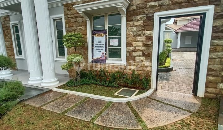 Rumah Bagus Mewah Asri Hadap Jalan D'oakwood Lippo Cikarang
