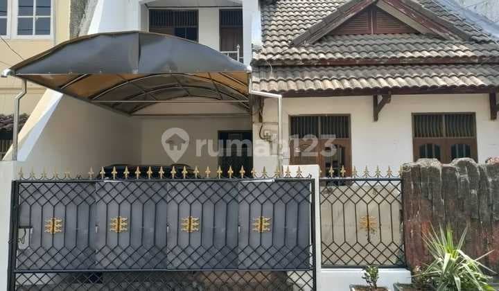 2-Storey House with SHM, Unfurnished in Kayu Putih, East Jakarta