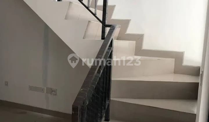 900 Million Can Get a Millennial PIK 2 House Size 4.5x10 2 bedrooms