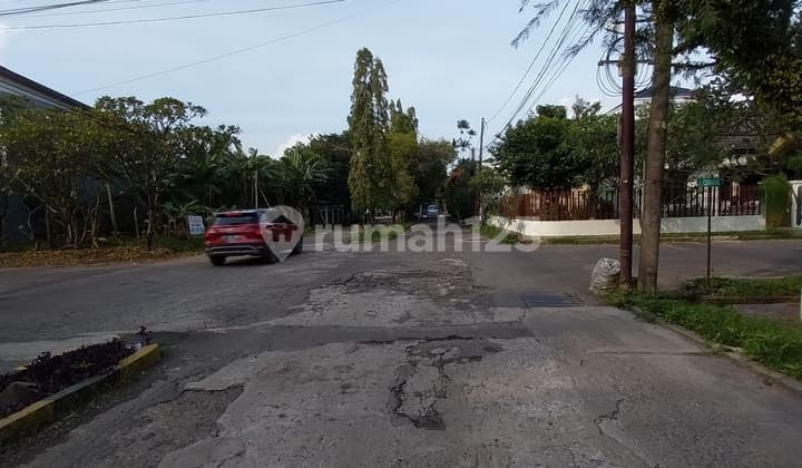 Tanah Kavling di Blok B.cnere Boulevard, Huk