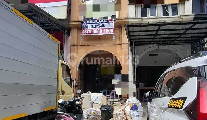 For sale, strategic 2-story shop house opposite Ciputra Cibubur Mall.
