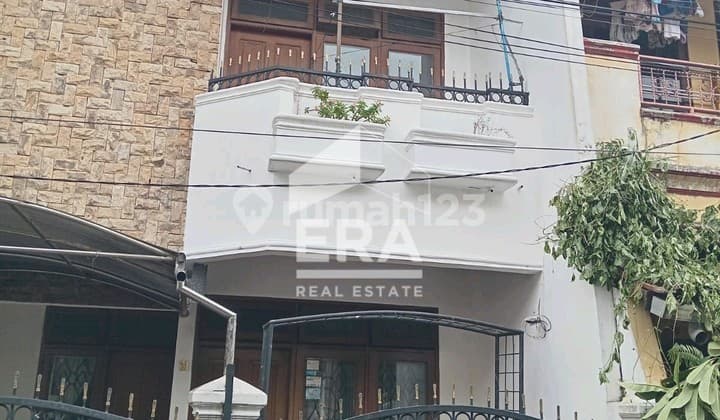 *Dijual Rumah 2 Lantai Cantik & Kukuh di Komp.perumahan Abadi, Duren Sawit, Jaktim*