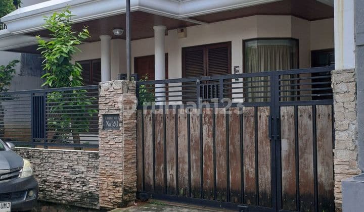 Luxury House in South Jakarta, Tanah Kusir, Near Toll Road, Affordable Price