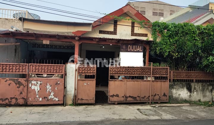 Rumah Lama di Jatinegara Jakarta Timur Fasad Lebar