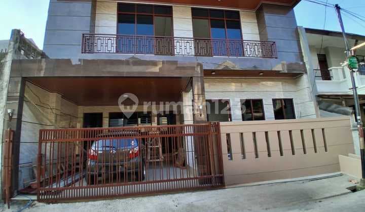 Rumah Baru Brand New Modern Minimalis di Kayu Putih Jakarta Timur