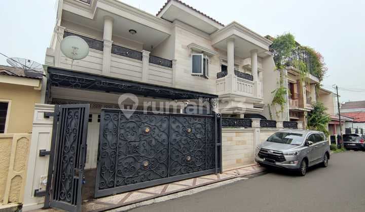 Rumah Mewah Full Furnish Komplek Elit Pulo Asem Jakarta Timur