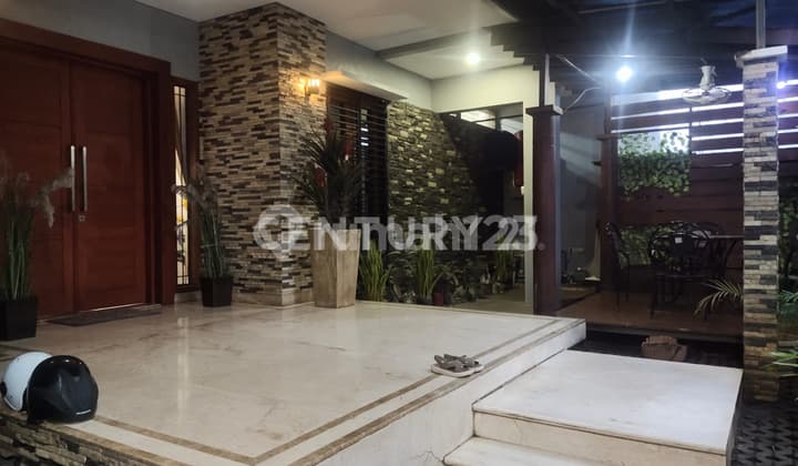 Rumah Mewah Terawat Full Furnish di Rawamangun Jalarta Timur