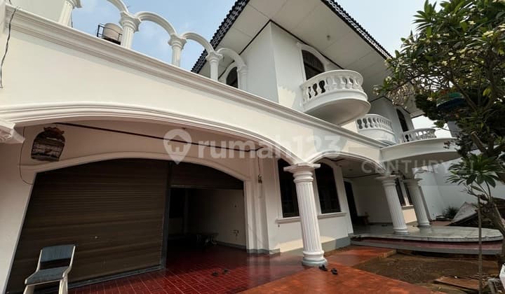 Rumah Mewah Di Cempaka Putih Tengah Komplek Elit