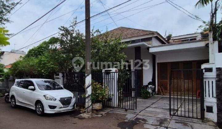 Rumah Bagus Siap Huni di Cempaka Putih Jakarta Pusat
