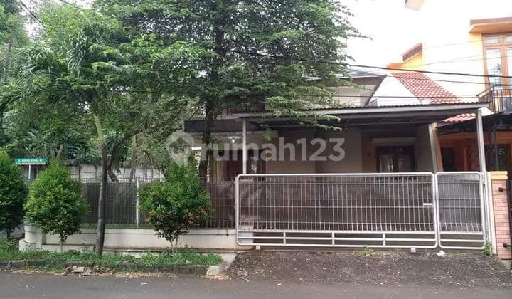 Rumah Dengan Tanah Luas Di Perumahan Pulo Gebang Kirana