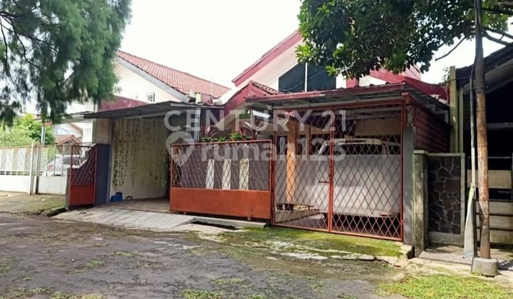 Rumah Bagus Luas Dalam Kompleks Cimanggu Bogor