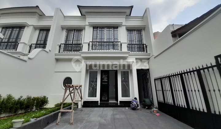 Rumah Brand New Cempaka Putih Tengah American Classic