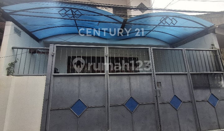 Rumah Lokasi Bebas Banjir Strategis Aman dan Tenang di Johar Baru