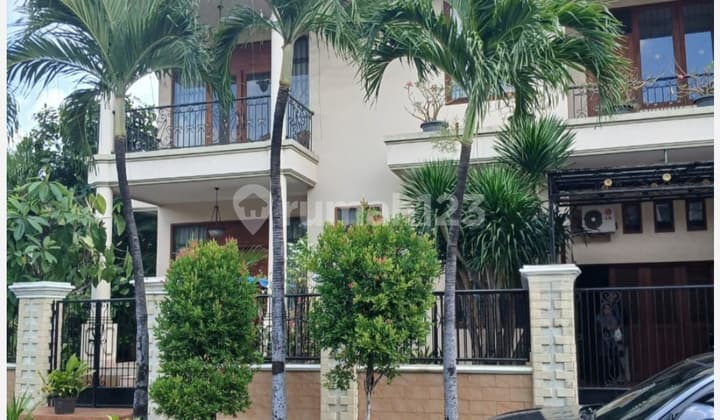Rumah Mewah Di Pulomas Komplek One Gate System