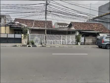 For Sale Quick Old Land Value House in Rawamangun, East Jakarta
