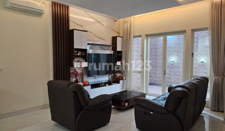 Dijual Rumah Bagus Siap Huni 2lantai Diperumahan Suvarna Sutera Tangerang