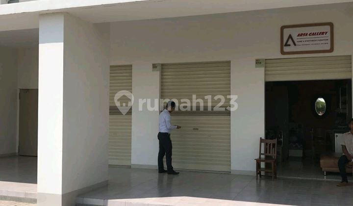 Kios Strategis Sumarecon Bekasi Siap Usaha Hadap Jalan Raya
