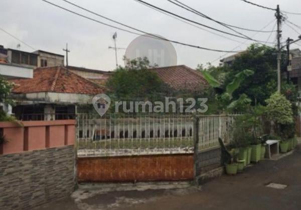 Di jual kavling tanah (Rumah tua yg sdh diratakan dgn tanah) di Jakarta Pusat