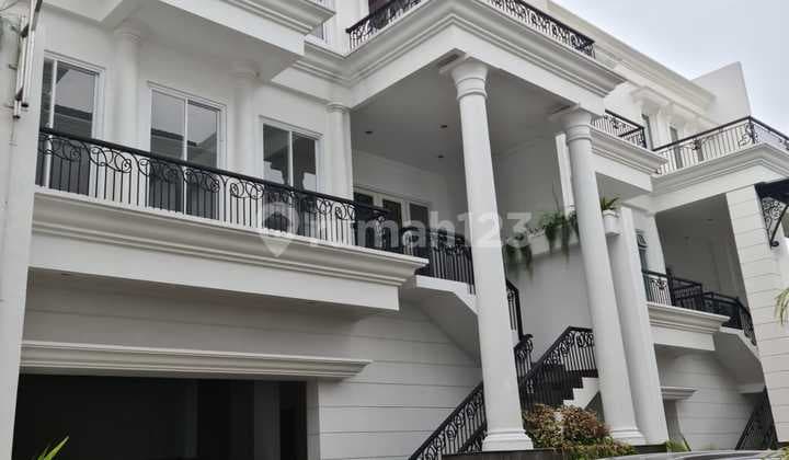 Rumah 3 Lantai di Fatmawati Cilandak Bagus