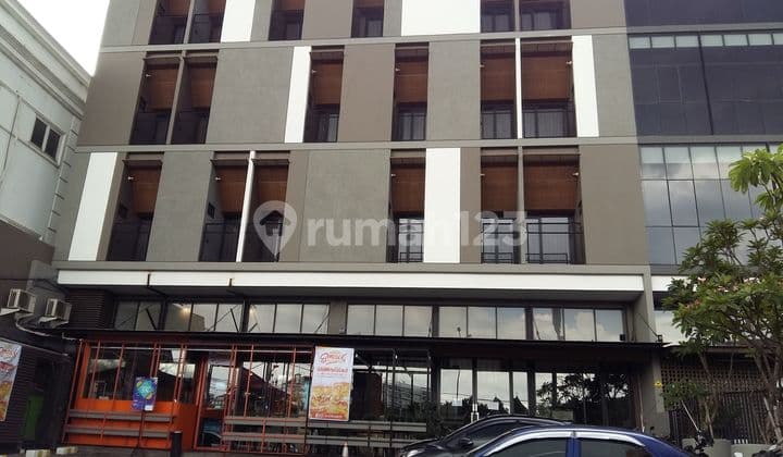 Gedung di Arjuna Utara 750 m