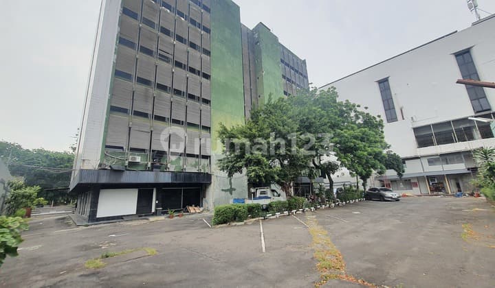 Gedung Di Gunung Sahari Jakarta Pusat