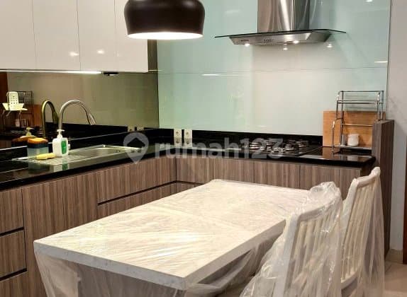 Luxury Furnished Apartment In Hampton's Park Pondok Indah Jakarta