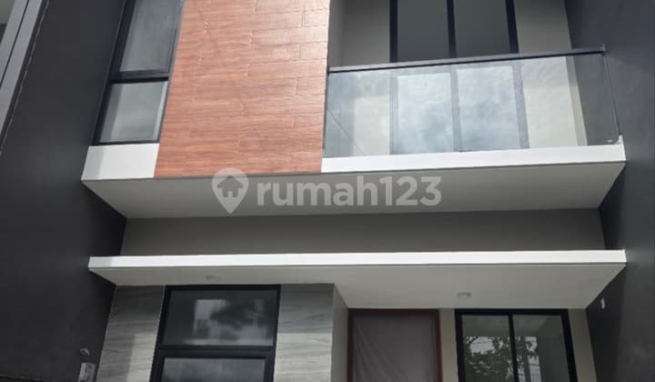 Baru Utara Dekat Superindo, Nirwana Eksekutif, Kampus Upn