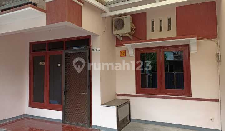 Ready-to-Occupy House for Rent in Pondok Tjandra Near Juanda